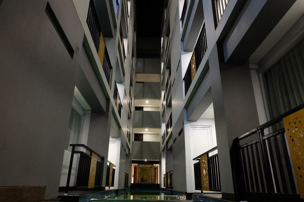 Hotel Wirton Seminyak Denpasar Exterior foto