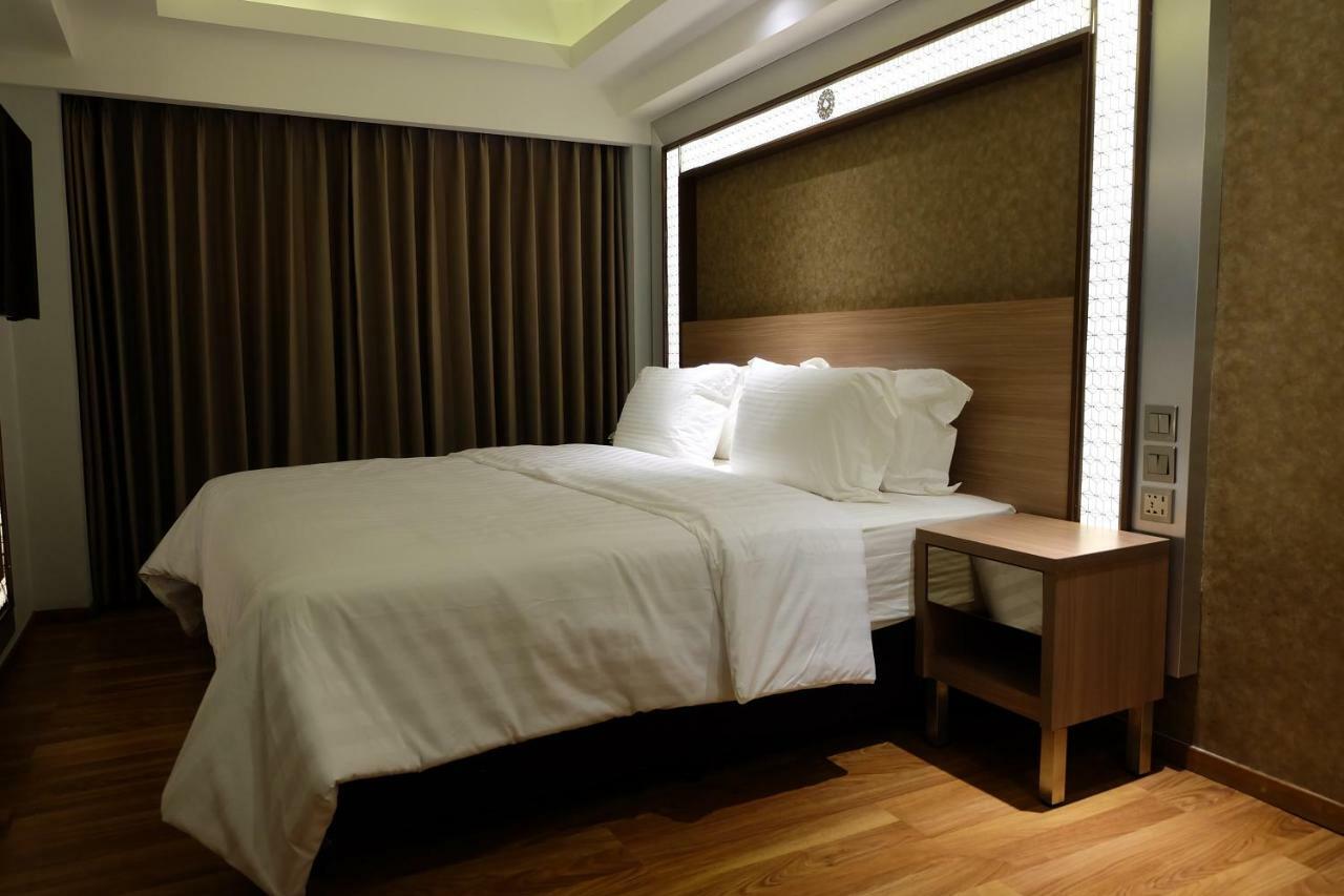 Hotel Wirton Seminyak Denpasar Exterior foto
